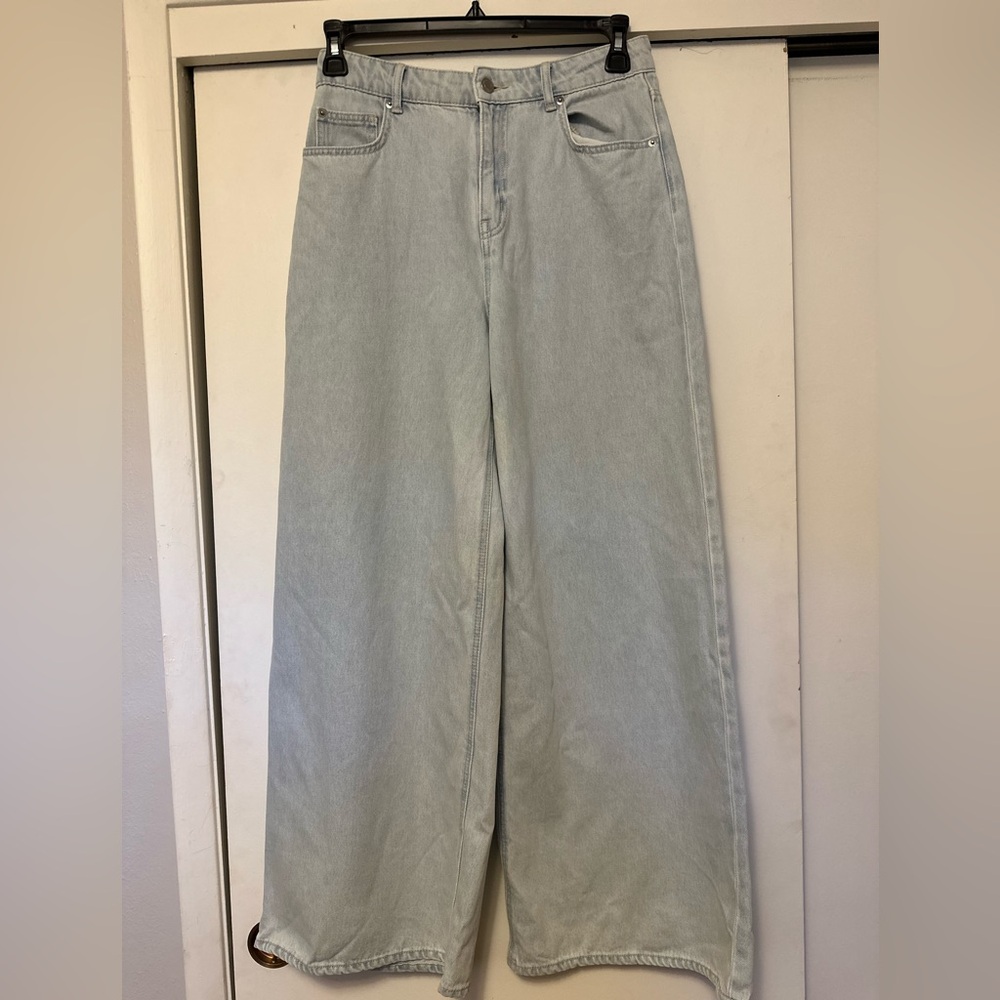 H&M Light Blue High Waist Wide Leg Jeans for Women - SZ 8 NWT - Picture 4 of 10